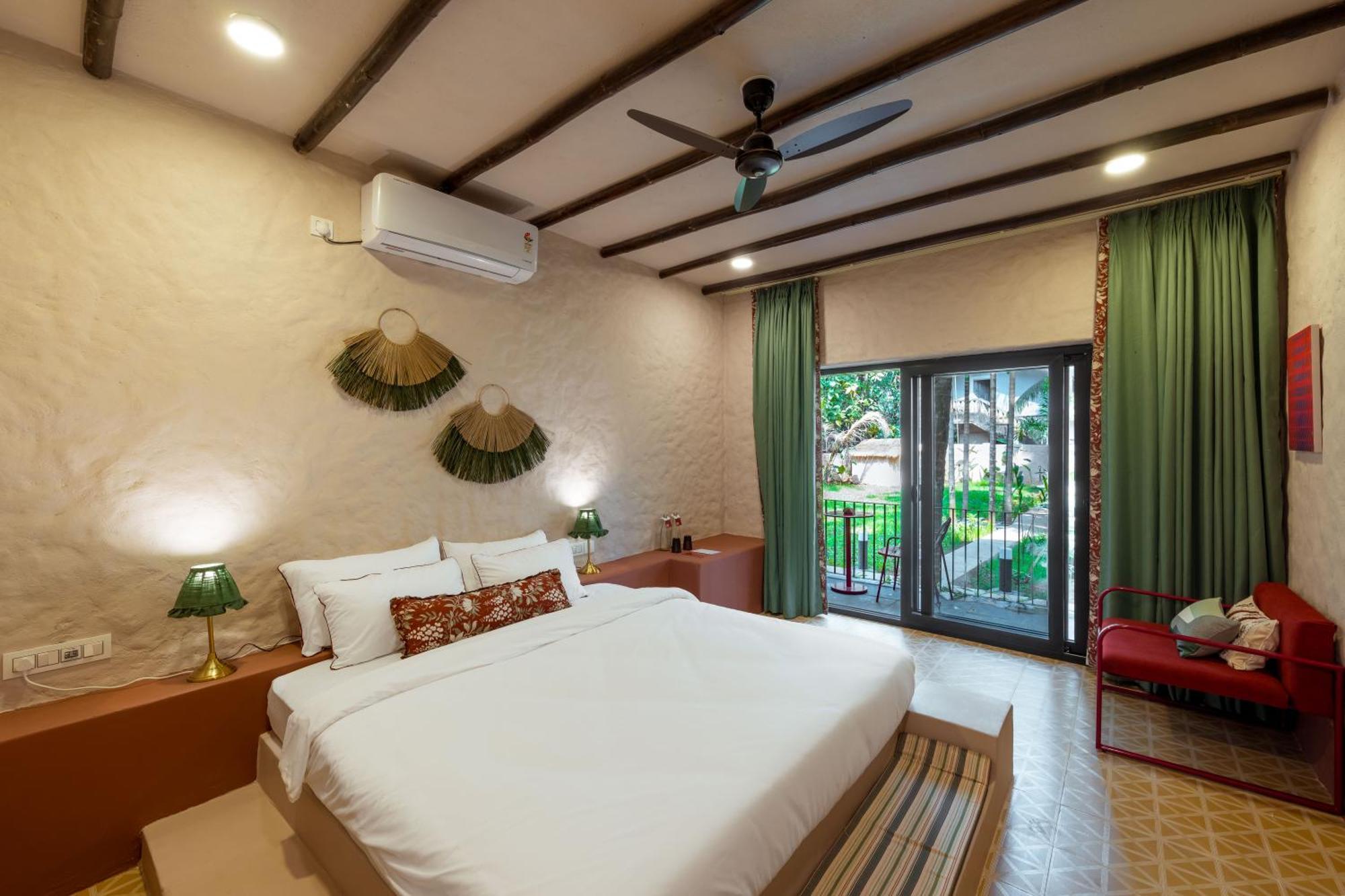 A Pousada Altr Nativ Morjim, Goa Exterior foto